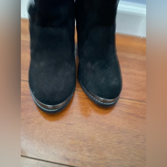 Black womens booties - Picture 4 of 7